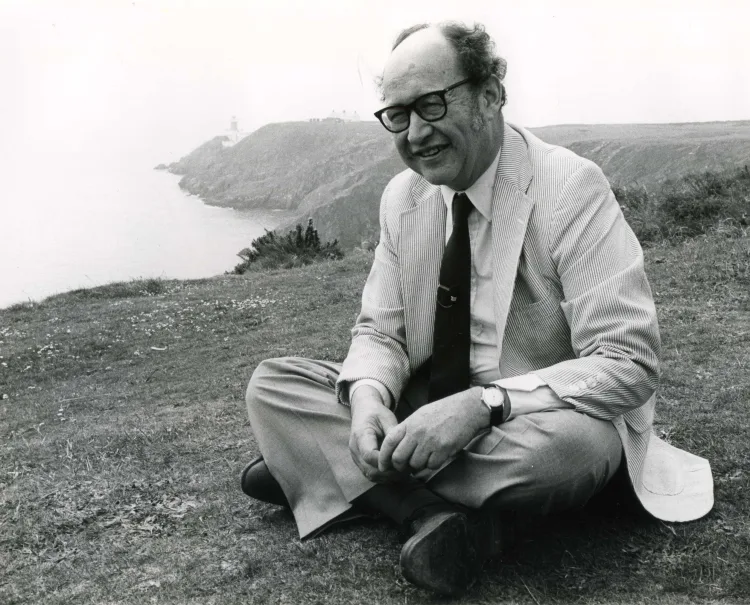 Photo by Peter Harding of Richard Ellmann 1982