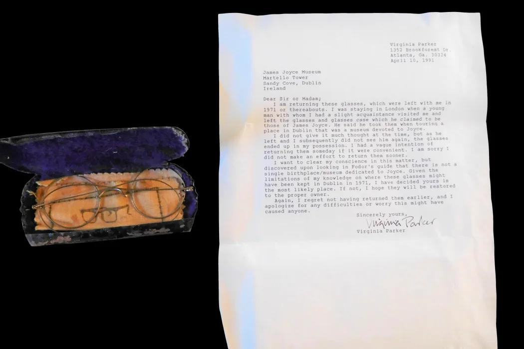 Spectacle frames in case,claimed to have been JJ's